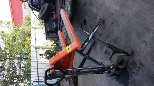 ขายแฮนด์ลิฟท์ยกสูง