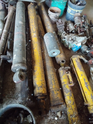 กระบอกไสล3ปอก2ชักแกนท้าย80มิลกระบอกโต140มิลพร้อมใช้