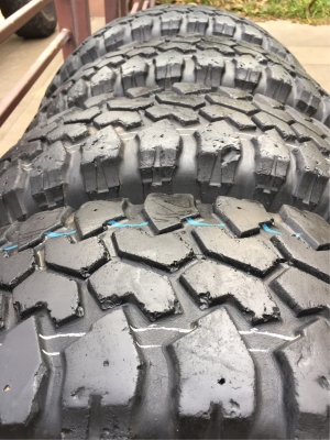 ยาง Mud Maxxis 235 75 15 ปลายปี13 พร้อมใช้งาน ราคาไม่แพง