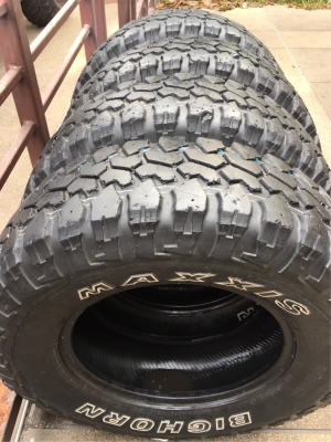 ยาง Mud Maxxis 235 75 15 ปลายปี13 พร้อมใช้งาน ราคาไม่แพง