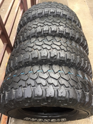 ยาง Mud Maxxis 235 75 15 ปลายปี13 พร้อมใช้งาน ราคาไม่แพง