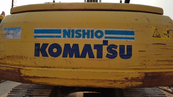 ขายรถแบ็คโฮ KOMATSU PC200-7 บูมยาว สภาพพร้อมใช้งาน
