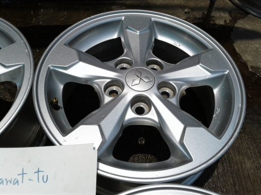 แม็ก New Triton ขอบ 15 สภาพสวยถอดป้ายแดง   เดิมๆ ไม่มีคดดุ้ง มีหลายชุดให้เลือก   ราคา 4วง 3500 บาท