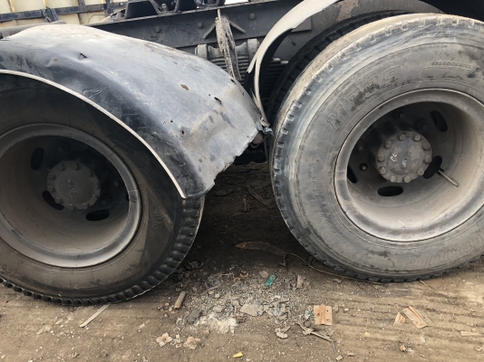 ขาย10ล้อหัวลากISUZU 270 ปี45 เครื่อง6SD 270แรง