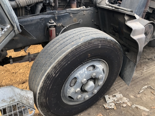 ขาย10ล้อหัวลากISUZU 270 ปี45 เครื่อง6SD 270แรง