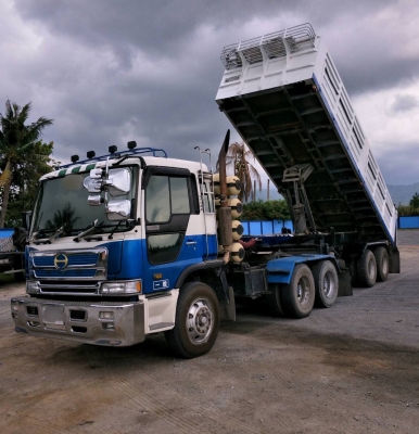 ขายสิบล้อหัวลากโปเฟียร์FS เครื่องก๊าซแท้WEICHAI 280แรงเกียร์อินตั้นช่วงล่างZMหางยาว7.50เมตร