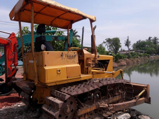 ขายจ้า..KOMATSU D20P-5 เก่าใน สภาพดี เอกสารครบ พร้อมใช้ โทร 089-3818694 ดวงนภา ขายจ้า..KOMATSU D20P-5 เก่าใน สภาพดี เอกสารครบ พร้อมใช้ โทร 089-3818694 ดวงนภา