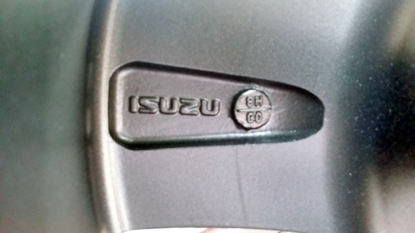 ล้อแม็กอีซูซุ ขอบ16 6รู139.7 ET33 (แม็กเปล่า)