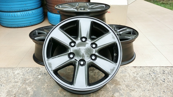 ล้อแม็กอีซูซุ ขอบ16 6รู139.7 ET33 (แม็กเปล่า)