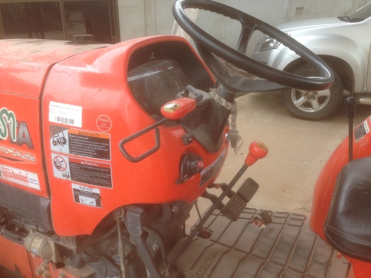 ขายรถไถ L47 สภาพสวยพร้อมใช้งาน