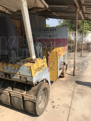 ขายด่วน รถบด komatsu 2/5 ตัน  รถพร้อมใช้ มีทะเบียนพร้อมโอนขาย 245000