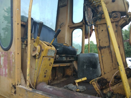 ขาย รถเกรด CAT 12G 61M8043 เครื่อง 8Z รถพร้อมใช้งาน เอกสารเล่มทะเบียนครบ ราคาต่อรองได้ครับ