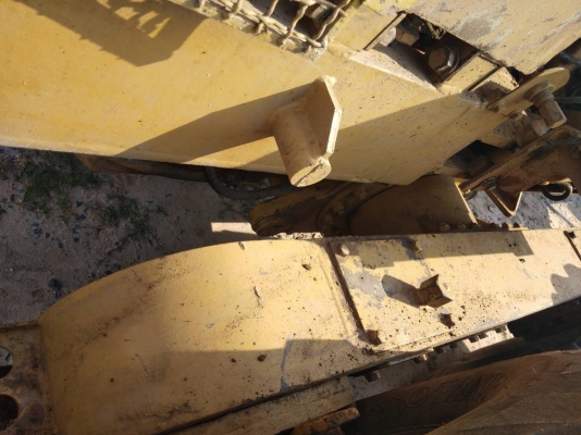 ขาย รถเกรด CAT 12G 61M8043 เครื่อง 8Z รถพร้อมใช้งาน เอกสารเล่มทะเบียนครบ ราคาต่อรองได้ครับ