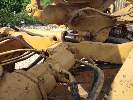 ขาย รถเกรด CAT 12G 61M8043 เครื่อง 8Z รถพร้อมใช้งาน เอกสารเล่มทะเบียนครบ ราคาต่อรองได้ครับ