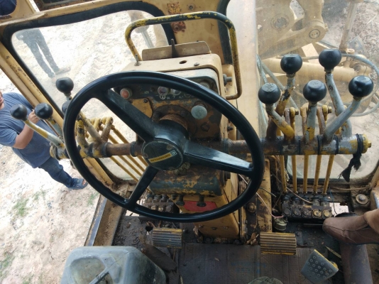 ขาย รถเกรด CAT 12G 61M8043 เครื่อง 8Z รถพร้อมใช้งาน เอกสารเล่มทะเบียนครบ ราคาต่อรองได้ครับ