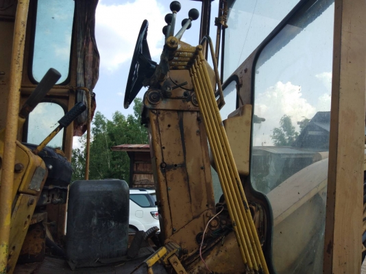 ขาย รถเกรด CAT 12G 61M8043 เครื่อง 8Z รถพร้อมใช้งาน เอกสารเล่มทะเบียนครบ ราคาต่อรองได้ครับ