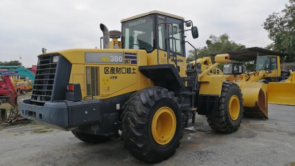 รถญี่ปุ่นเกรดA ขายถูก มาใหม่ KOMATSU WA380-5 สภาพสวย นำเข้าจากญี่ปุ่น โทร.090-986-2521 อ๊อบ