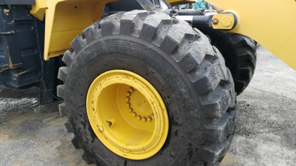 รถญี่ปุ่นเกรดA ขายถูก มาใหม่ KOMATSU WA380-5 สภาพสวย นำเข้าจากญี่ปุ่น โทร.090-986-2521 อ๊อบ