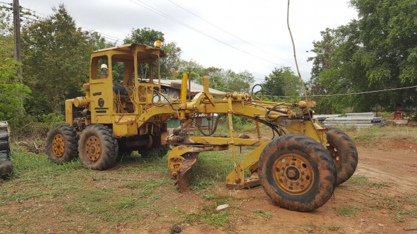 ขาย รถเกรด KOMATSU GD376H รถใช้งานได้ปกติ เครื่องดี เกียร์ดี ระบบไฮดรอริคใช้งานได้ทุกระบบ เอกสารใบซื้อขาย