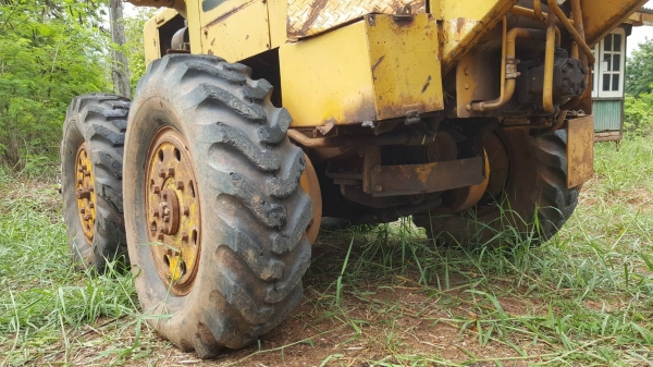 ขาย รถเกรด KOMATSU GD376H รถใช้งานได้ปกติ เครื่องดี เกียร์ดี ระบบไฮดรอริคใช้งานได้ทุกระบบ เอกสารใบซื้อขาย