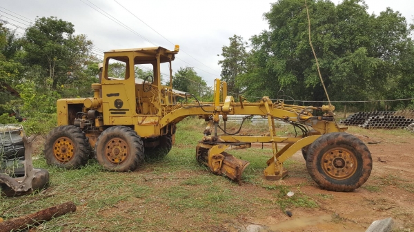 ขาย รถเกรด KOMATSU GD376H รถใช้งานได้ปกติ เครื่องดี เกียร์ดี ระบบไฮดรอริคใช้งานได้ทุกระบบ เอกสารใบซื้อขาย