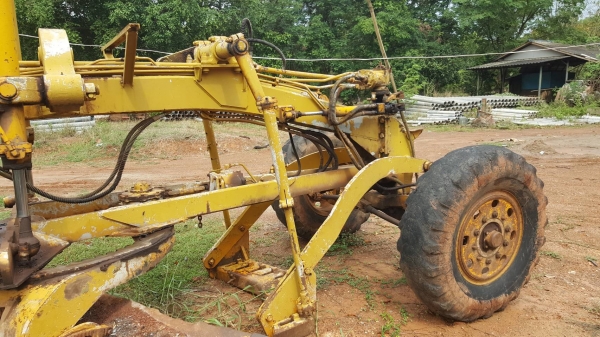 ขาย รถเกรด KOMATSU GD376H รถใช้งานได้ปกติ เครื่องดี เกียร์ดี ระบบไฮดรอริคใช้งานได้ทุกระบบ เอกสารใบซื้อขาย