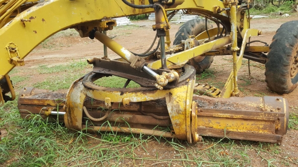 ขาย รถเกรด KOMATSU GD376H รถใช้งานได้ปกติ เครื่องดี เกียร์ดี ระบบไฮดรอริคใช้งานได้ทุกระบบ เอกสารใบซื้อขาย