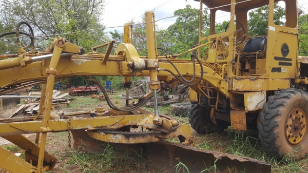ขาย รถเกรด KOMATSU GD376H รถใช้งานได้ปกติ เครื่องดี เกียร์ดี ระบบไฮดรอริคใช้งานได้ทุกระบบ เอกสารใบซื้อขาย