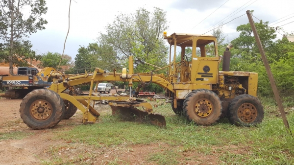 ขาย รถเกรด KOMATSU GD376H รถใช้งานได้ปกติ เครื่องดี เกียร์ดี ระบบไฮดรอริคใช้งานได้ทุกระบบ เอกสารใบซื้อขาย