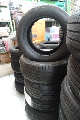 ยางใหม่ MICHELIN 235/55R17 ตกปี ไม่เคยลงดิน ขายชุดละ 4500 บาท