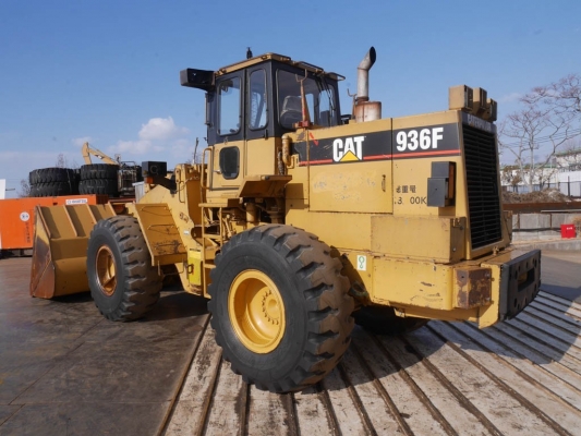 รถญี่ปุ่นเกรดA ขายถูก CAT 936F รถสวยมาก นำเข้าจากญี่ปุ่น โทร.090-986-2521 อ๊อบ