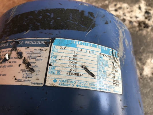 ขายมอเตอร์เกียร์ Cycrodrive Sumitomo 5HP. 380V อัตราทด 1:11 มีระบบเบรคในตัว เพลาออกประมาณ 130รอบต่อนาที สภาพสวยเดิมๆ หมุนนิ่ม พร้อมใช้งาน