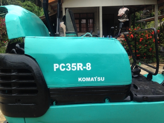 KOMATSU PC35R-8 KOMATSU PC35R-8
