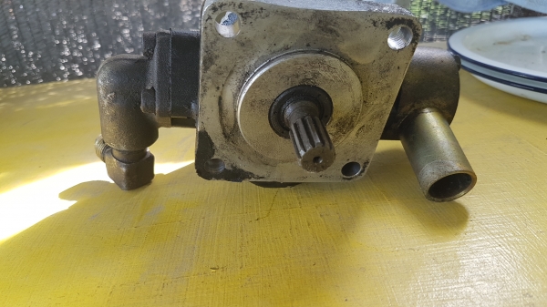 ขายปั๊มไฮโดรลิคญี่ปุ่นสวยๆ.3500บาท