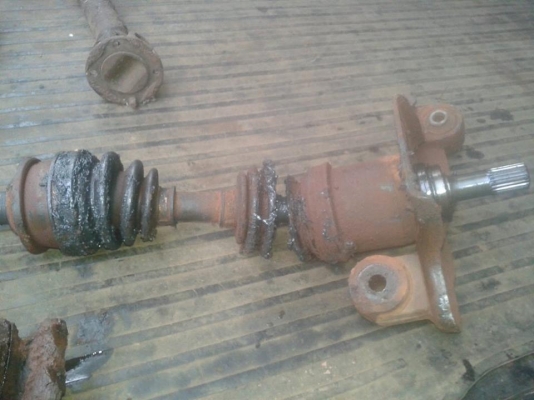 ชุดขับหน้าครบชุดisuzu โรดิโอปี93 ครบชุด