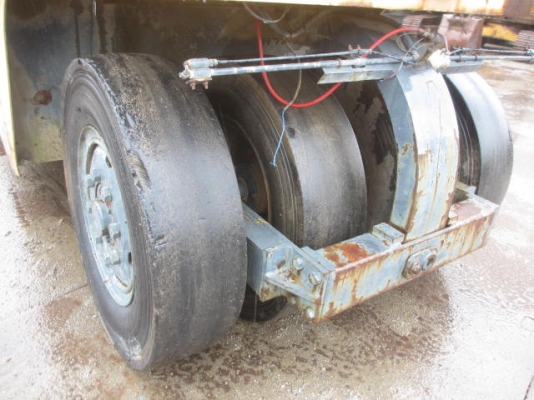 9ล้อยาง Komatsu JW200 ใช้งาน 3,000ชม. เก่าญี่ปุ่น สอบถามได้เลยครับ 092-929-9942 ธีรเทพ 9ล้อยาง Komatsu JW200 ใช้งาน 3,000ชม. เก่าญี่ปุ่น สอบถามได้เลยครับ 092-929-9942 ธีรเทพ