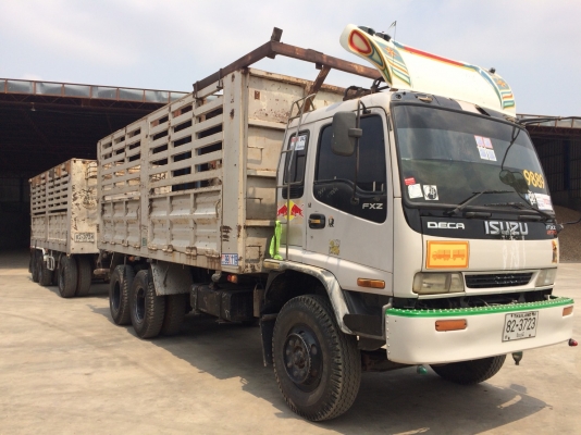 ขาย 270 ปี 47  ไม่ดั๊มแม่ลูก กระบะเหล็ก  ลูกสามเพลาลงเล่มแล้ว ใส่ของได้  33 ตัน สภาพพร้อมใช้งาน