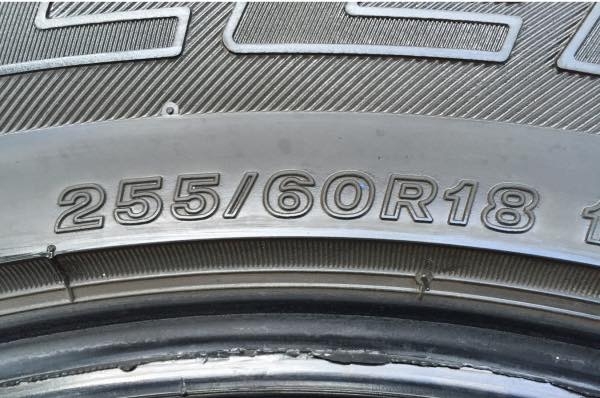 ยาง Bridgestone 255 60 18 สิ้นปี16 มีให้เลือก2ชุด ดอกเต็ม ใช้ยาว ราคาไม่แพง