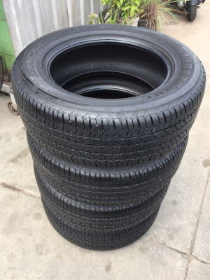 ยาง Bridgestone 255 60 18 สิ้นปี16 มีให้เลือก2ชุด ดอกเต็ม ใช้ยาว ราคาไม่แพง