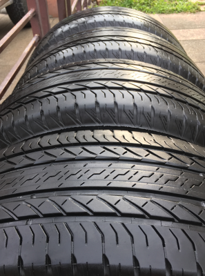 ยาง Bridgestone 265 65 17 กลางปี16 ดอกเต็ม ไม่มีปะ ใช้ยาว ราคาไม่แพง