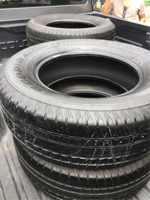 ยาง Bridgestone 265 65 17 กลางปี16 ดอกเต็ม ไม่มีปะ ใช้ยาว ราคาไม่แพง