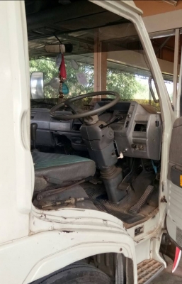 ขาย.หกล้อ อีโน่ ซุปเปอร์เสีย FC2W120ปี39 บรรทุกน้ำมัน 7,000ลิต อุปกรณ์,ระบบปั้ม,ครบ รถห้าง สภาพดีสวยพร้อมใช้งาน ทะเบียนพร้อมมโอน