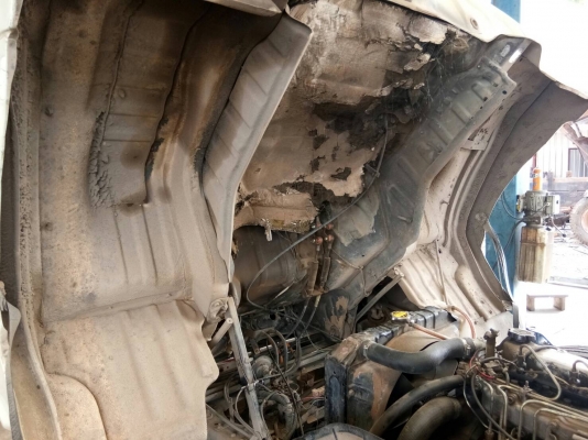 ขาย.หกล้อ อีโน่ ซุปเปอร์เสีย FC2W120ปี39 บรรทุกน้ำมัน 7,000ลิต อุปกรณ์,ระบบปั้ม,ครบ รถห้าง สภาพดีสวยพร้อมใช้งาน ทะเบียนพร้อมมโอน