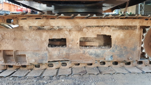 ขาย แบคโฮ KOMATSU PC10-6 เครื่องดีไม่หลวม ปั้มดีทำงานคล่องตัว ช่วงล่าง 70\% ราคาต่อรองได้