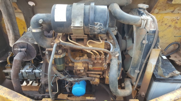 ขาย แบคโฮ KOMATSU PC10-6 เครื่องดีไม่หลวม ปั้มดีทำงานคล่องตัว ช่วงล่าง 70\% ราคาต่อรองได้