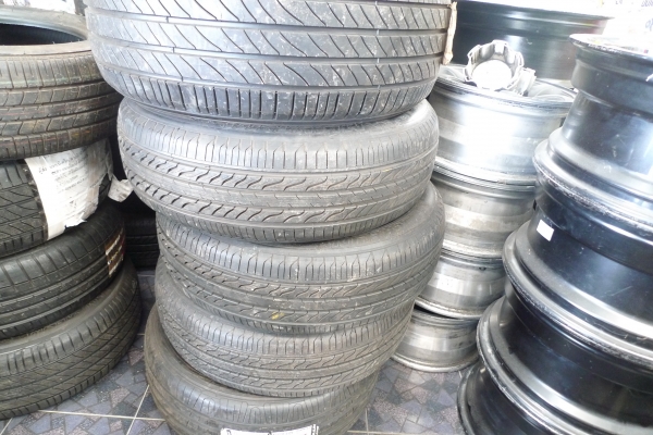 ยางใหม่ MICHELIN 225 60 16 ตกปี ขายชุดละ 4500 บาท ยางใหม่ MICHELIN 225 60 16 ตกปี ขายชุดละ 4500 บาท