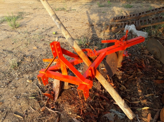 ขอขายผาย3รถไถเล็ก 15 - 30แรง สภาพสวยพร้อมใช้งาน