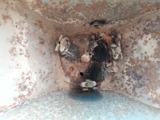 ขอขายถังใส่เมล็ดทานตะวัน หรือแปลงใส่ปุ๋ย ข้าว สภาพสวยๆพร้อมใช้งาน