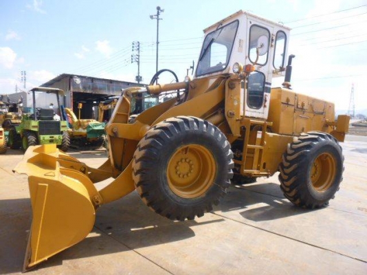 รถญี่ปุ่นเกรดA ขายถูก KOMATSU 510 กรองเดี่ยว ซีเรียลสูง นำเข้าจากญี่ปุ่น โทร.090-986-2521 อ๊อบ