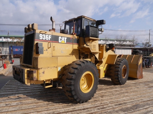 รถญี่ปุ่นเกรดA ขายถูก CAT 936F รถสวยมาก นำเข้าจากญี่ปุ่น โทร.090-986-2521 อ๊อบ